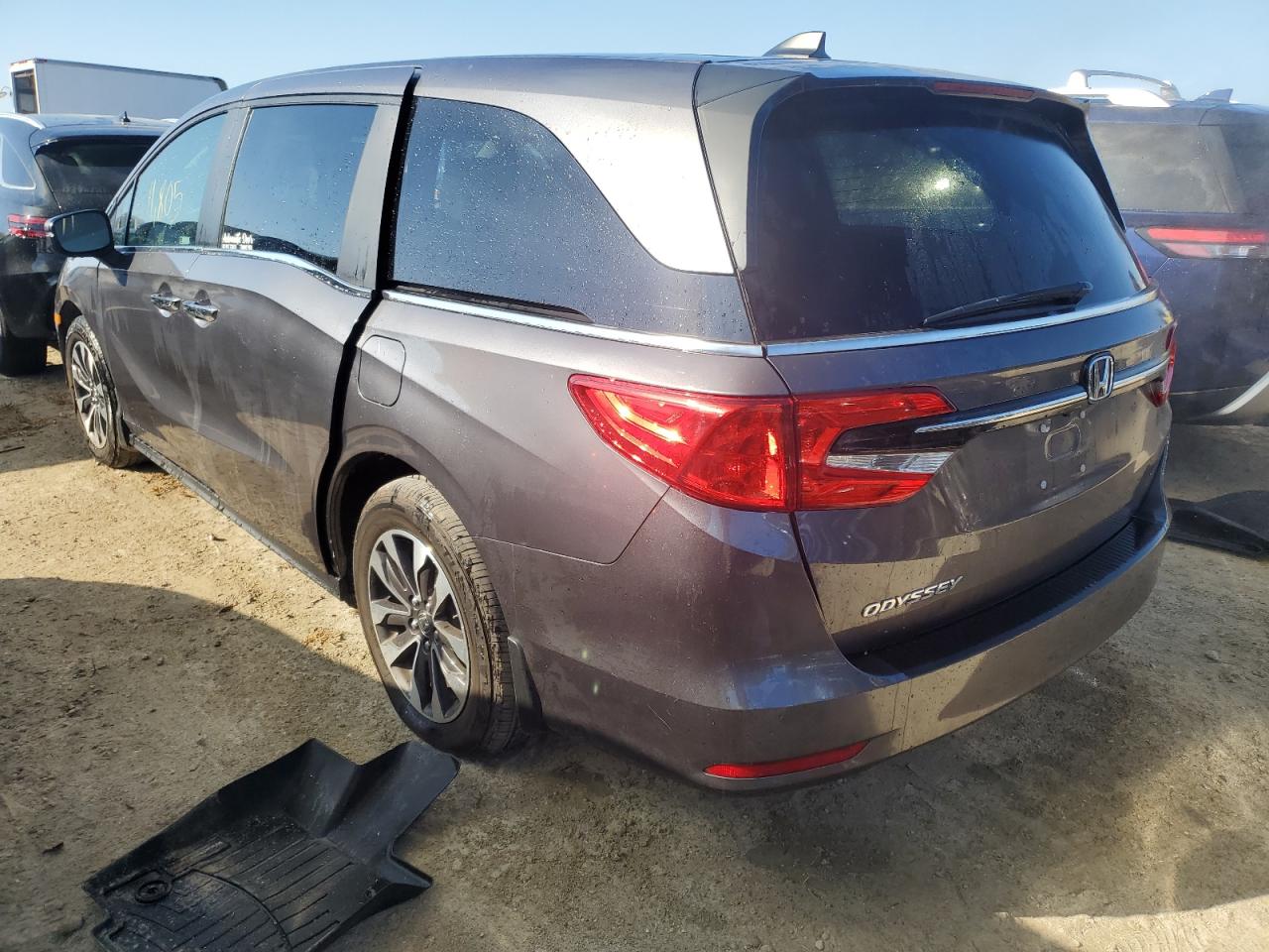 2024 Honda Odyssey - Image 2