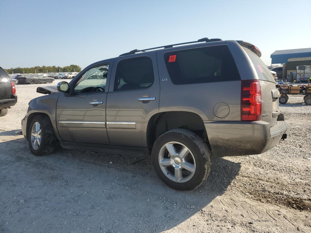2014 Chevrolet Tahoe - Image 2