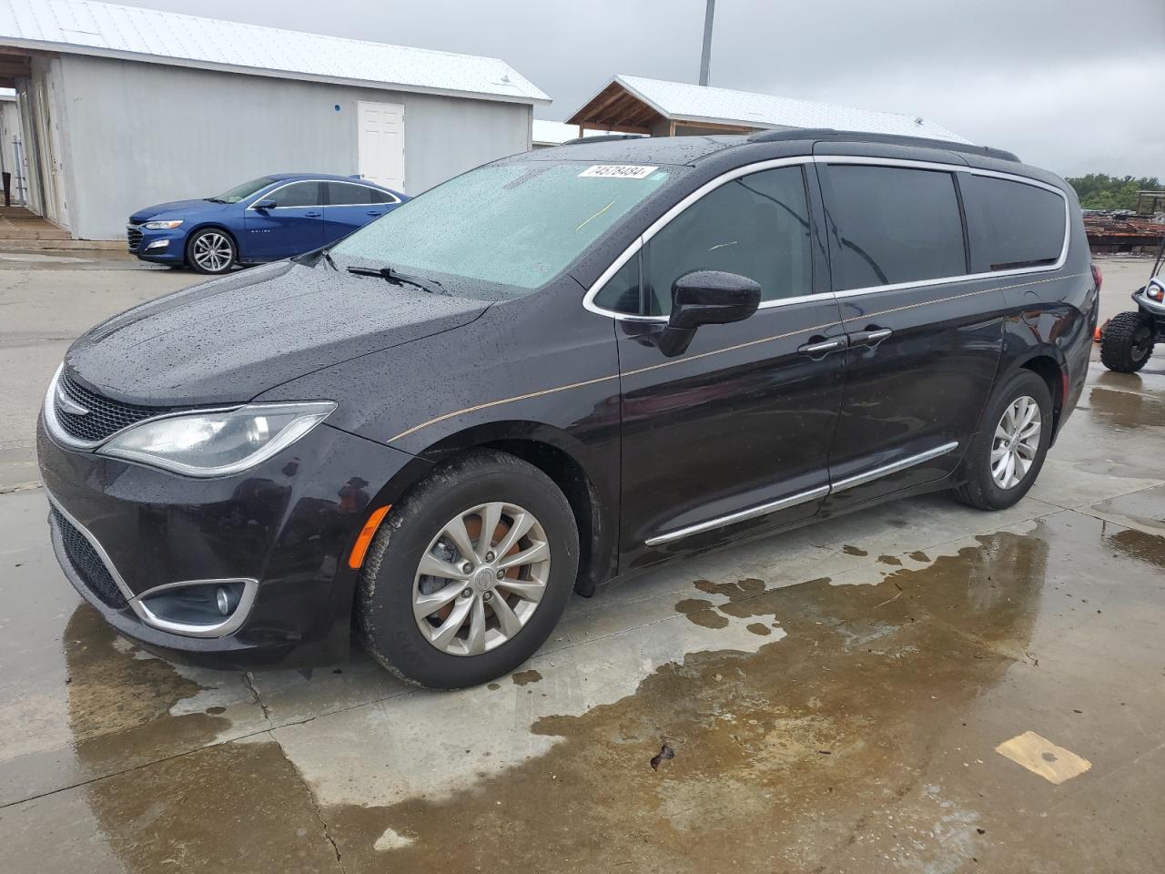 2C4RC1BGXHR827195 2017 CHRYSLER PACIFICA - Image 1