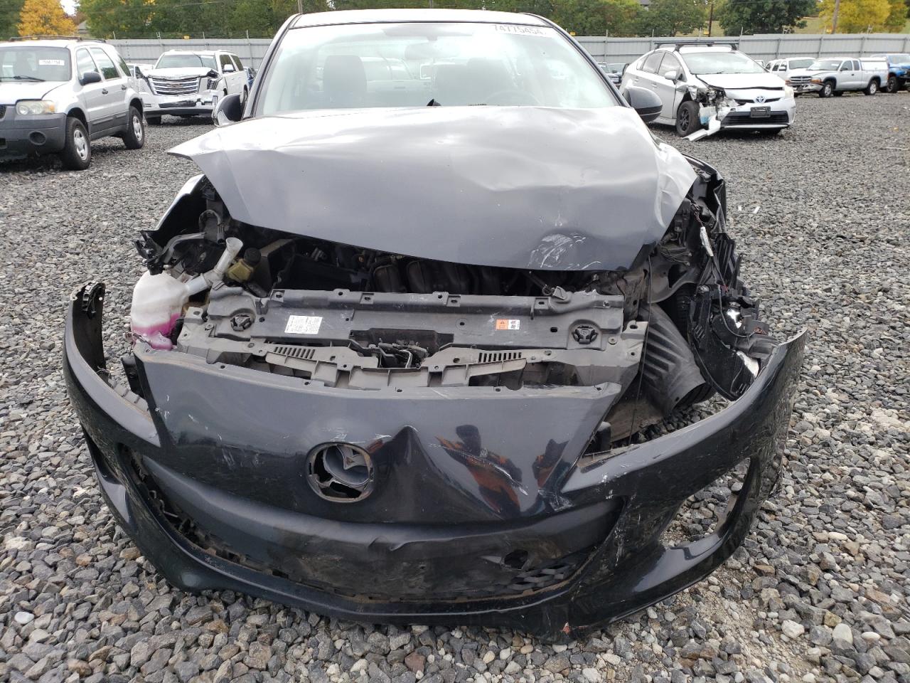 2013 Mazda 3 - Image 5