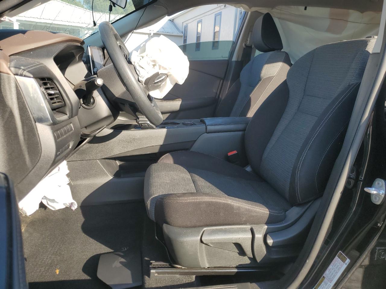 2021 Nissan Rogue - Image 7