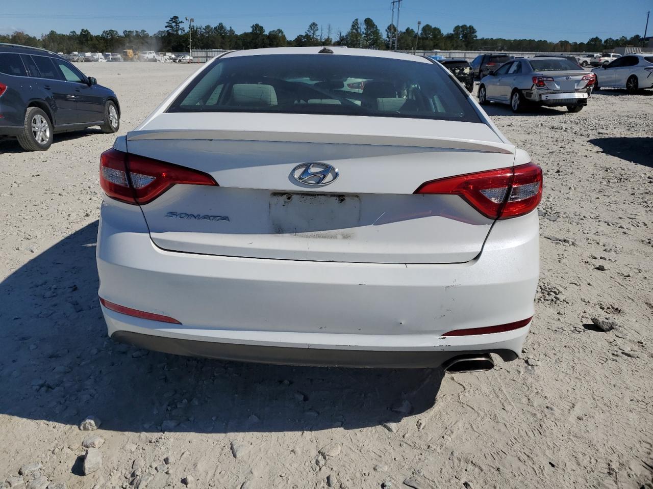 2017 Hyundai Sonata Se VIN: 5NPE24AF2HH511590 Lot: 76240654