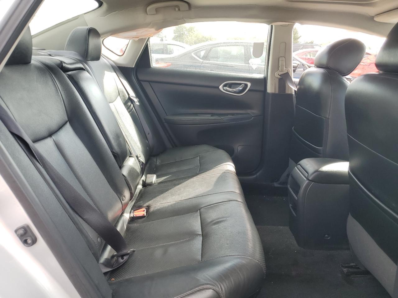 2014 Nissan Sentra - Image 10