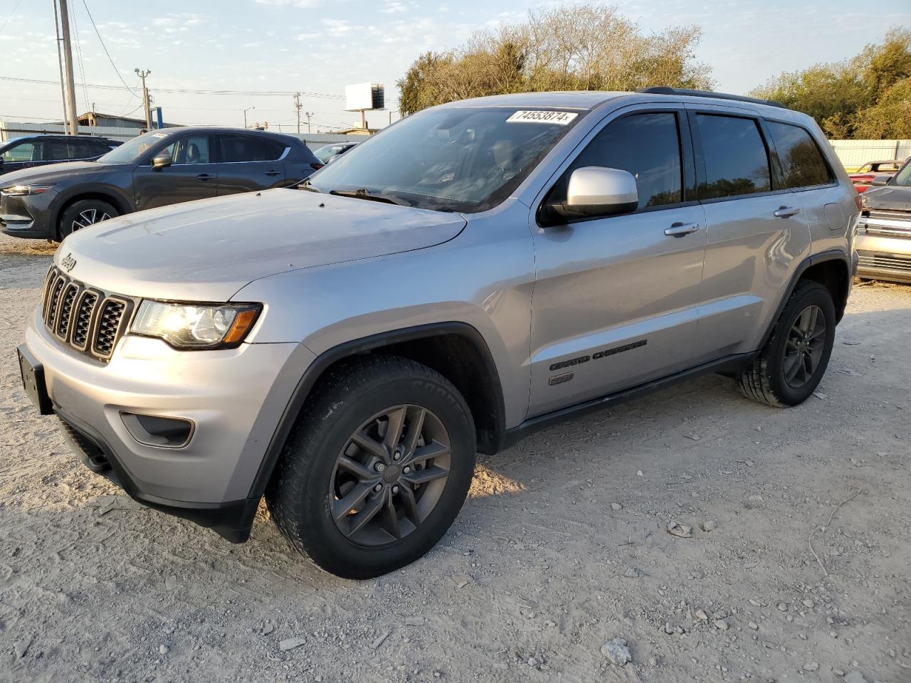 2017 Jeep Grand Cherokee - Image 1