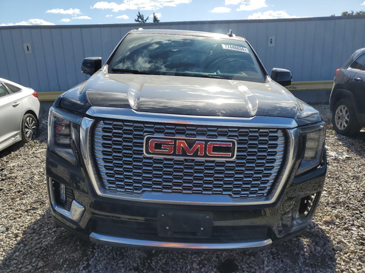 2021 GMC Yukon - Image 5