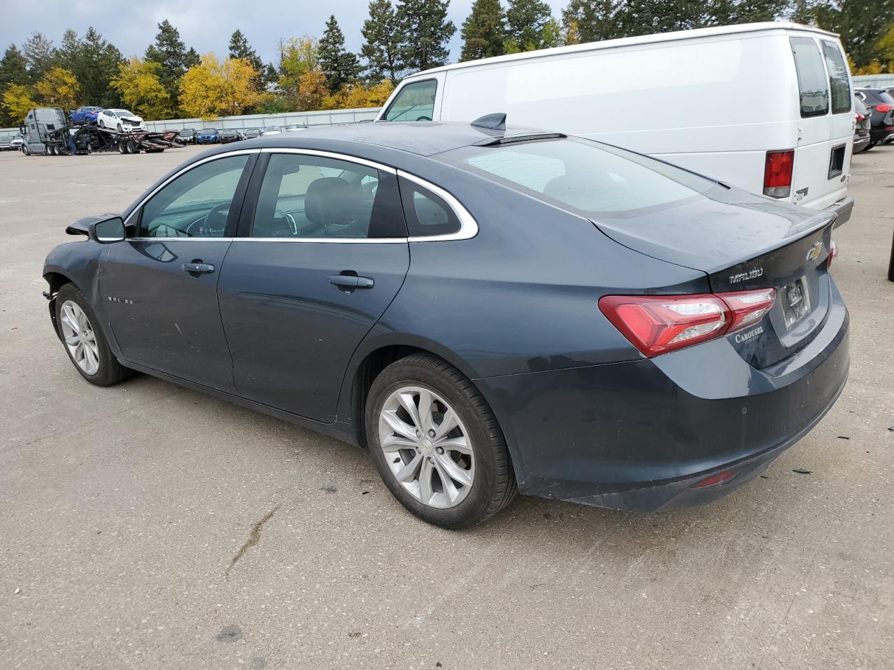 2020 Chevrolet Malibu - Image 2