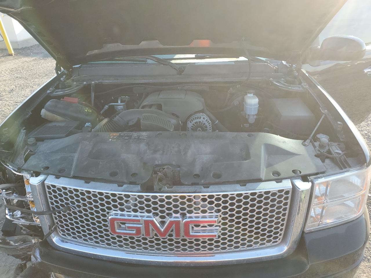 3GTP2XE22CG180738 2012 GMC Sierra K1500 Denali