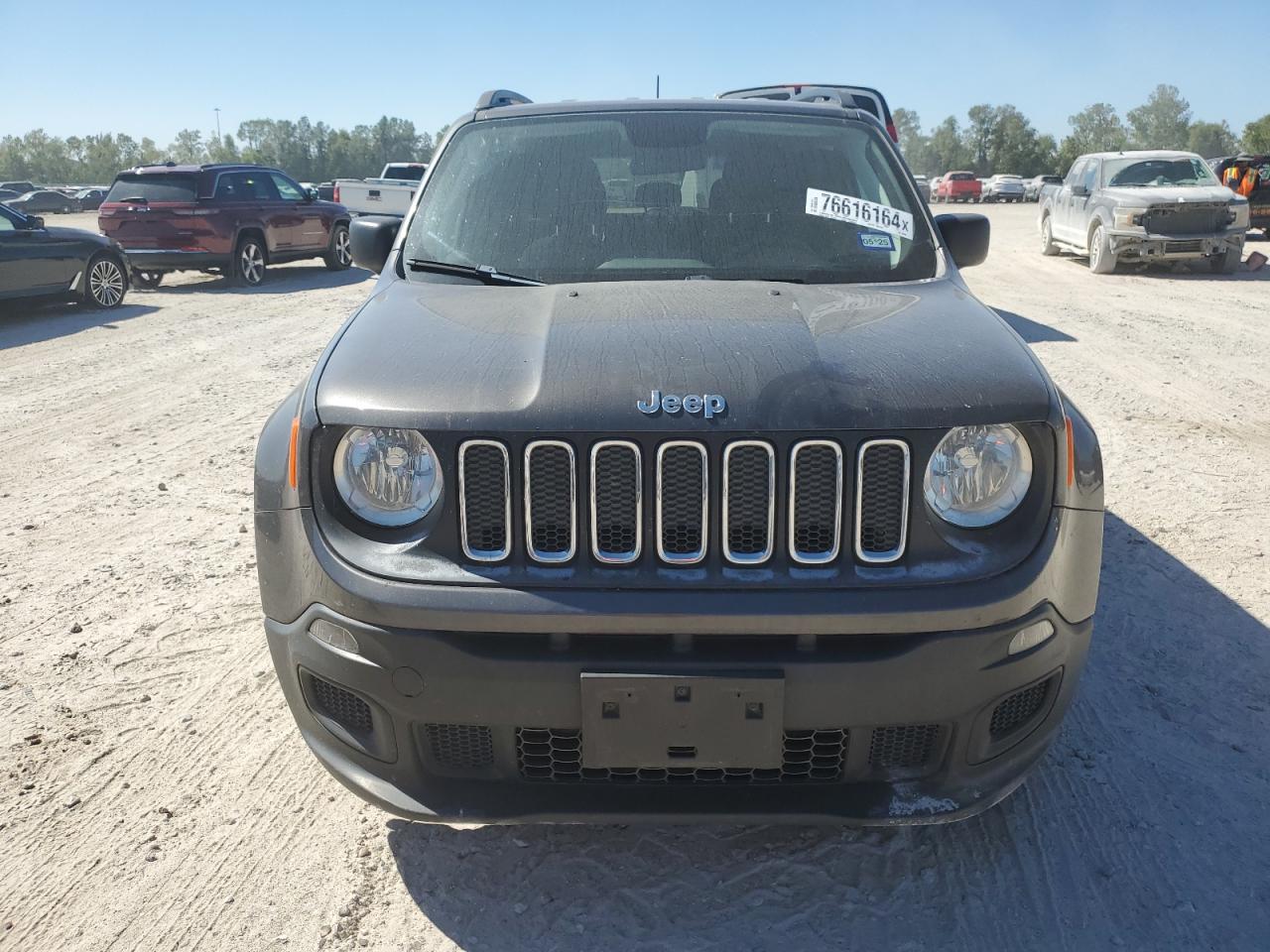 VIN ZACCJAAB4JPG85938 2018 JEEP RENEGADE no.5