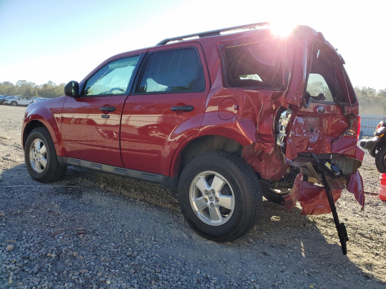 2010 Ford Escape - Image 2