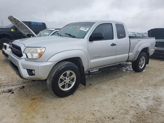  TOYOTA TACOMA 2013 Серебристый