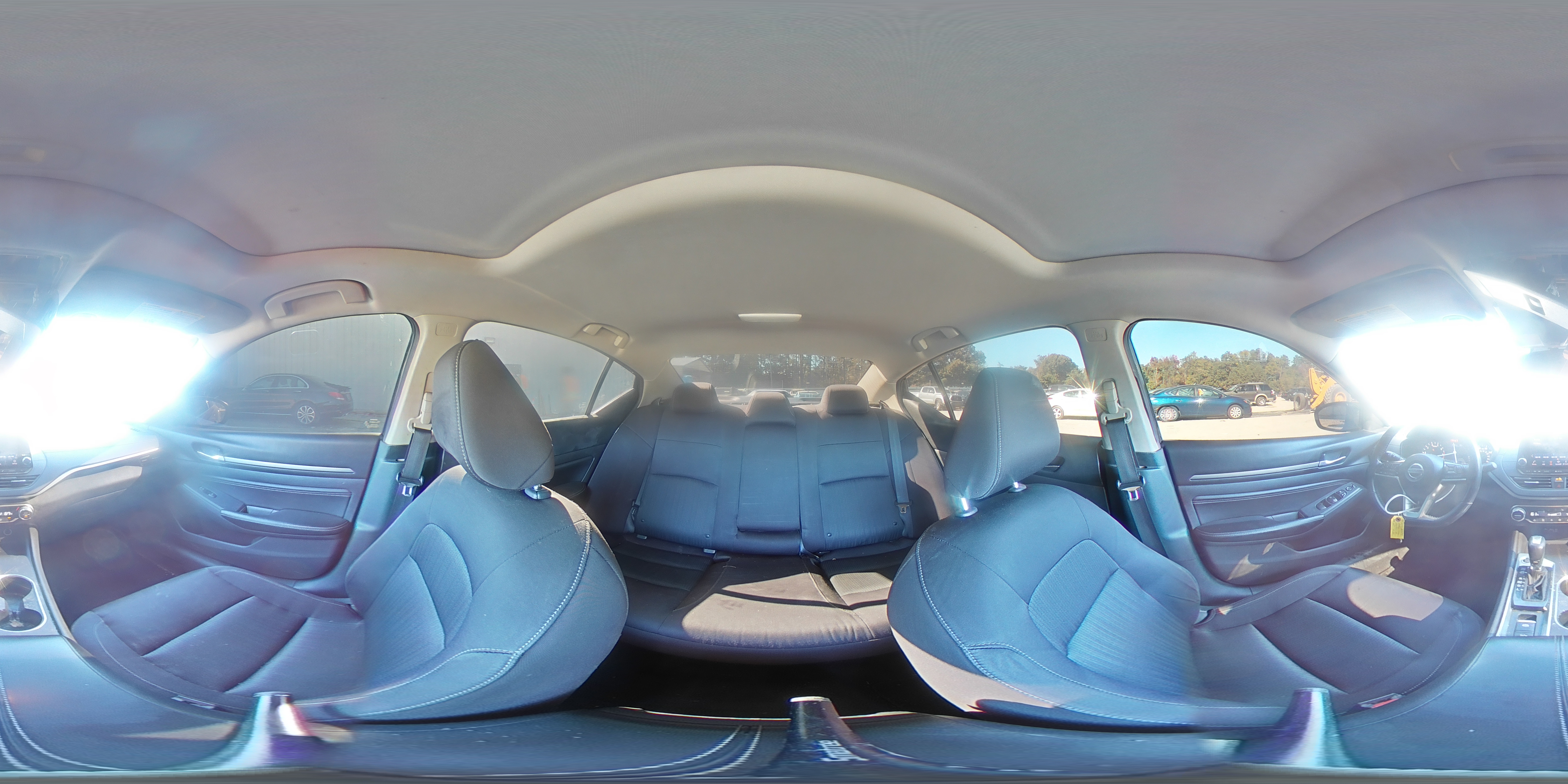 2019 Nissan Altima - Image 14