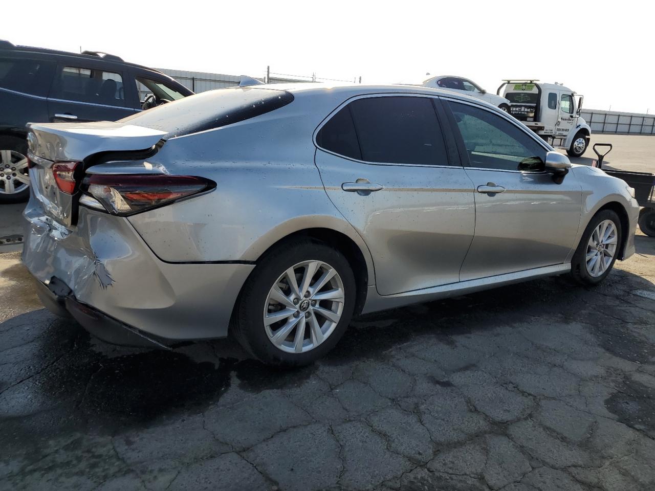 VIN 4T1C11AK7NU617634 2022 TOYOTA CAMRY no.3