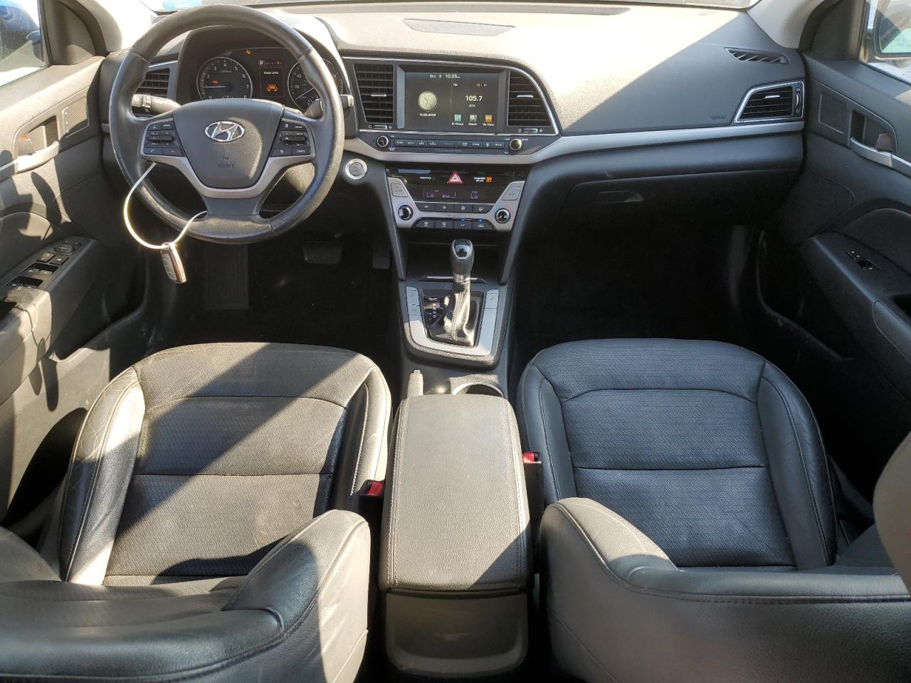 2017 Hyundai Elantra - Image 8