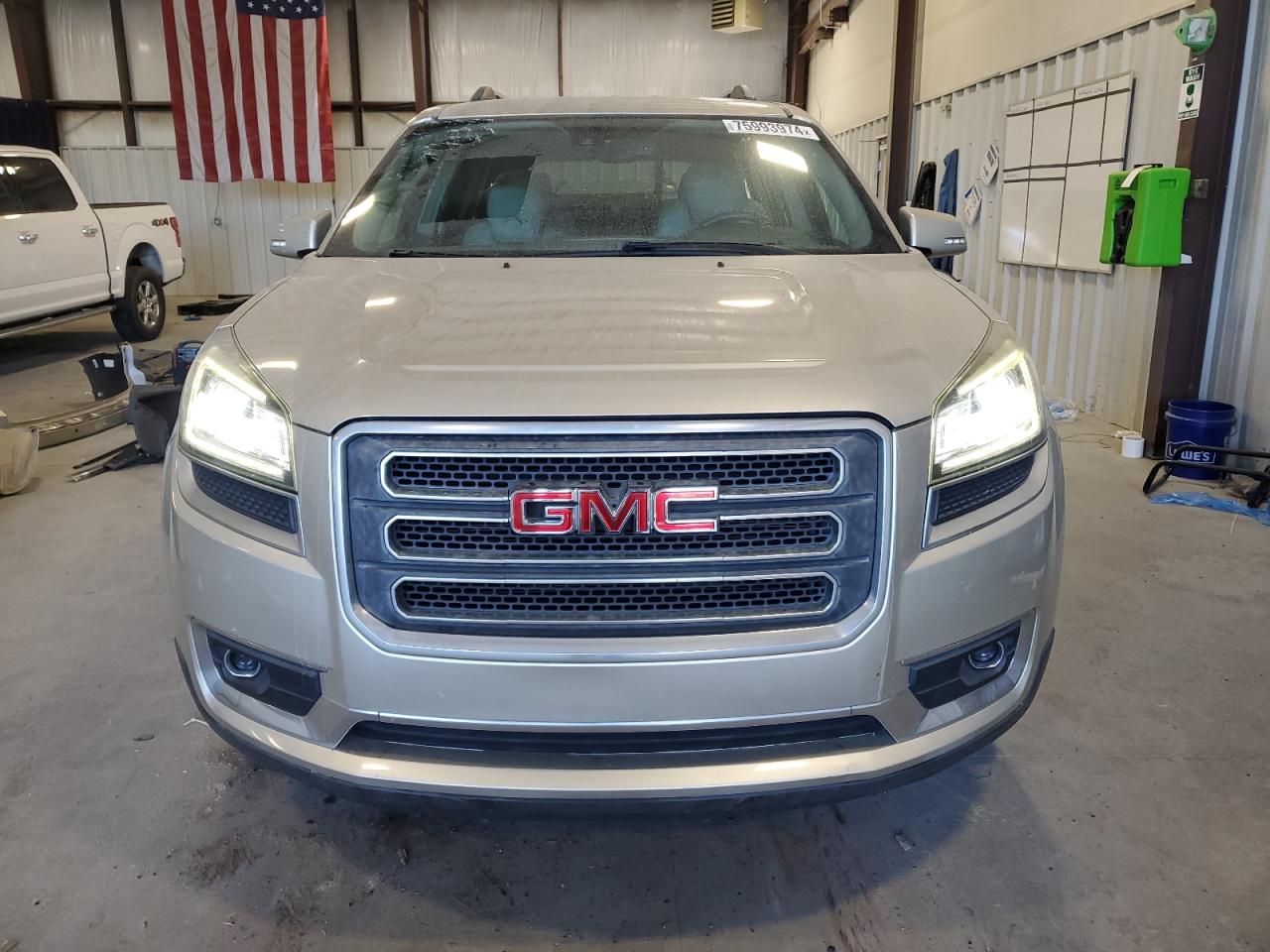 2017 GMC Acadia - Image 5