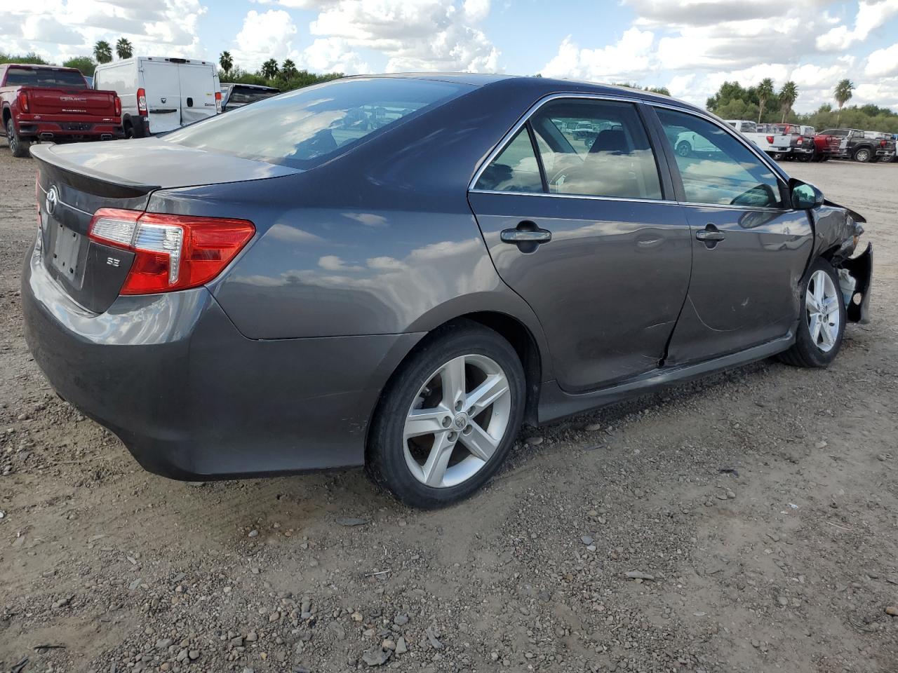 VIN 4T1BF1FK1DU280155 2013 TOYOTA CAMRY no.3