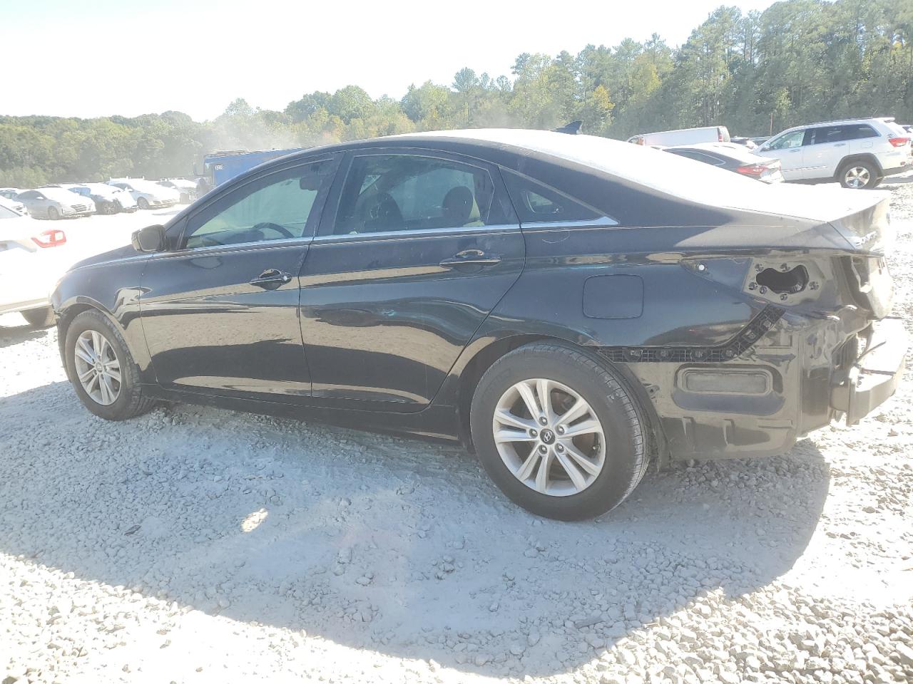 2012 Hyundai Sonata - Image 2
