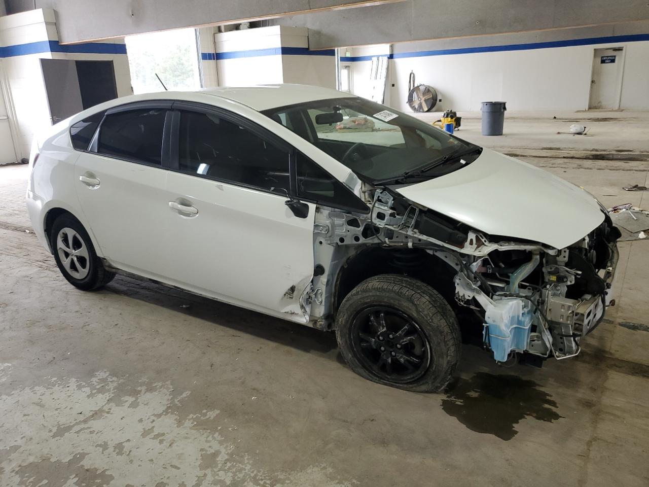 2015 Toyota Prius - Image 4