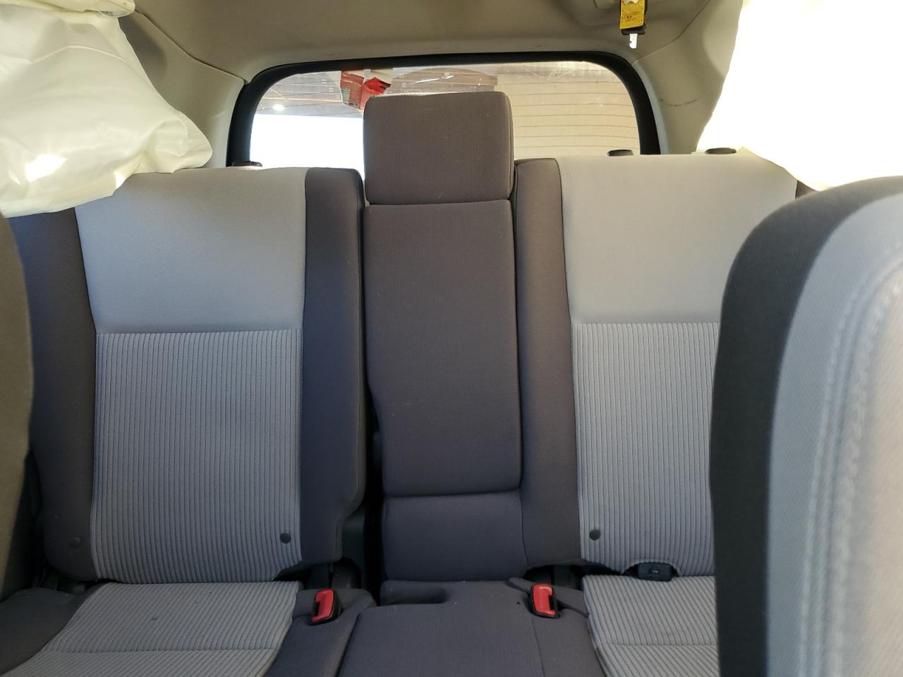 2015 Toyota RAV 4 - Image 10