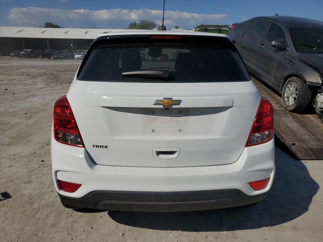 2020 Chevrolet Trax Ls VIN: KL7CJKSB2LB024133 Lot: 74838694