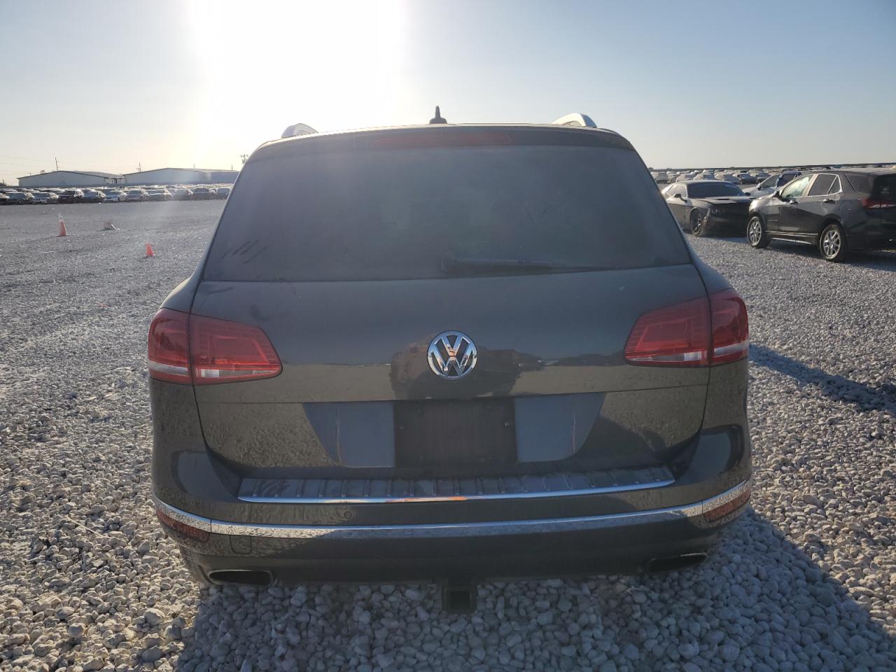 2016 Volkswagen Touareg Tdi VIN: WVGEP9BP1GD000846 Lot: 76773164