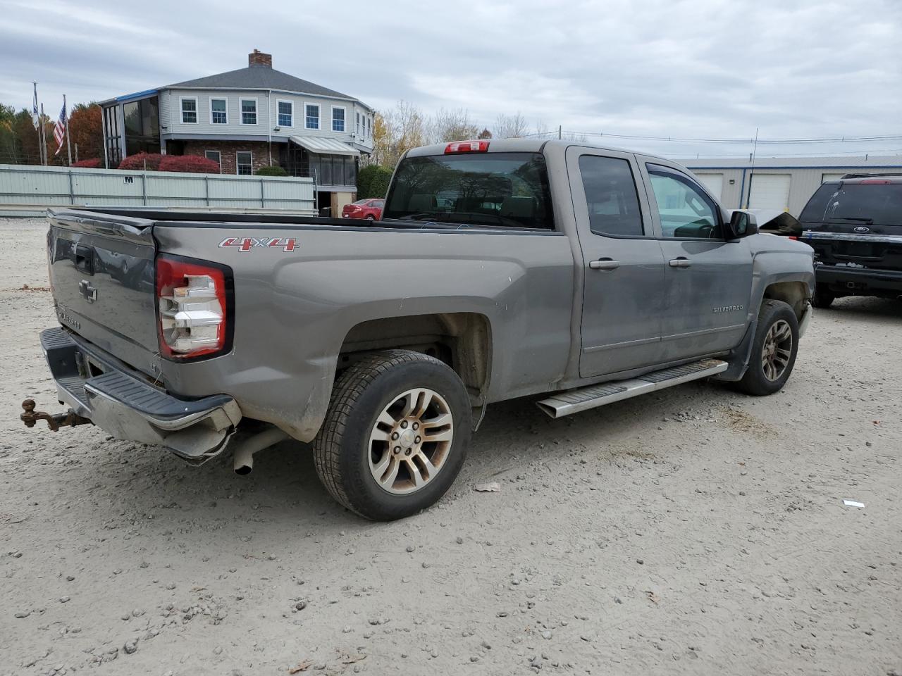 2017 Chevrolet Silverado - Image 3
