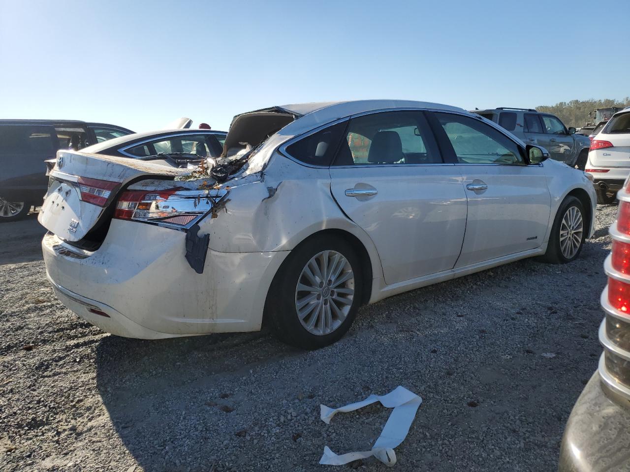 2014 Toyota Avalon - Image 3