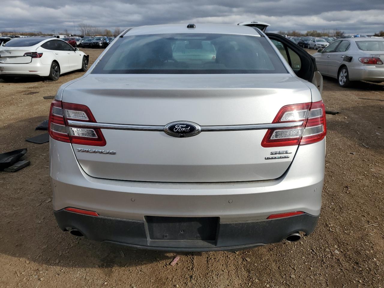 VIN 1FAHP2E85GG119274 2016 FORD TAURUS no.6