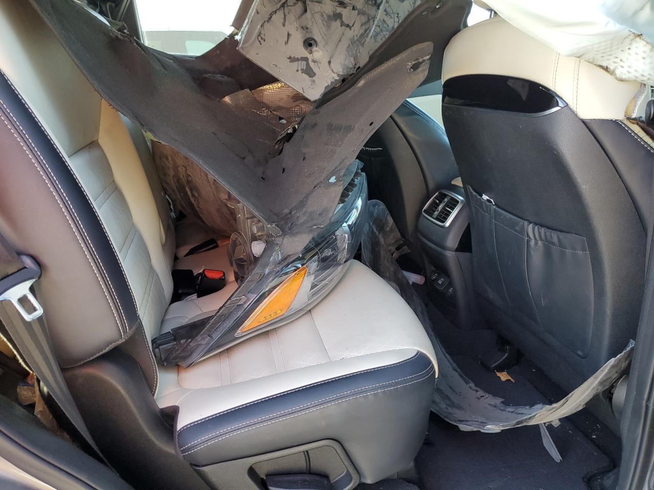 2017 Kia Sorento - Image 11