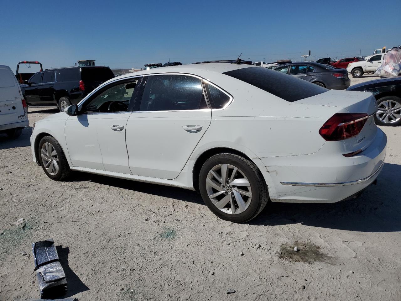 2018 Volkswagen Passat Se VIN: 1VWBA7A38JC009727 Lot: 73210674