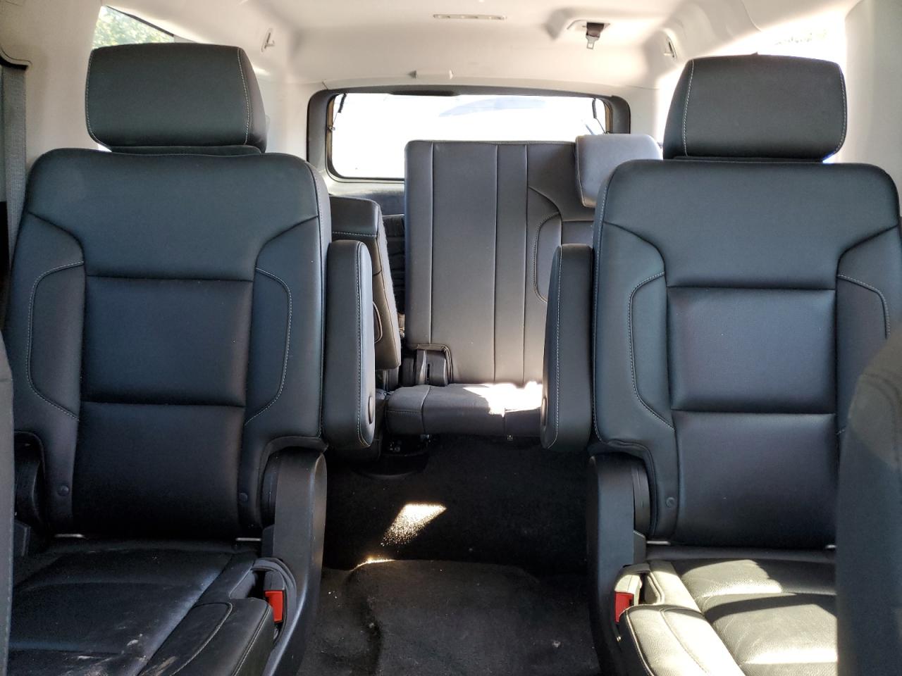 1GNSCJKC8JR288500 2018 Chevrolet Suburban C1500 Premier