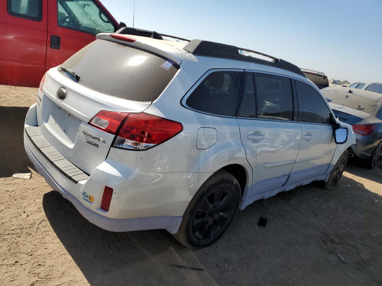 2011 Subaru Outback - Image 3