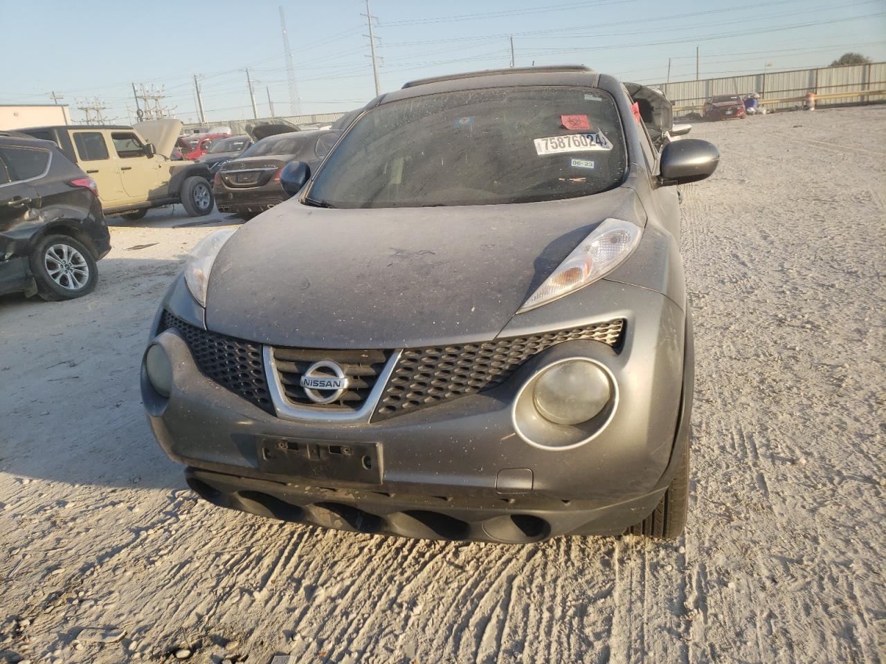 2014 Nissan Juke S VIN: JN8AF5MR4ET451208 Lot: 75876024