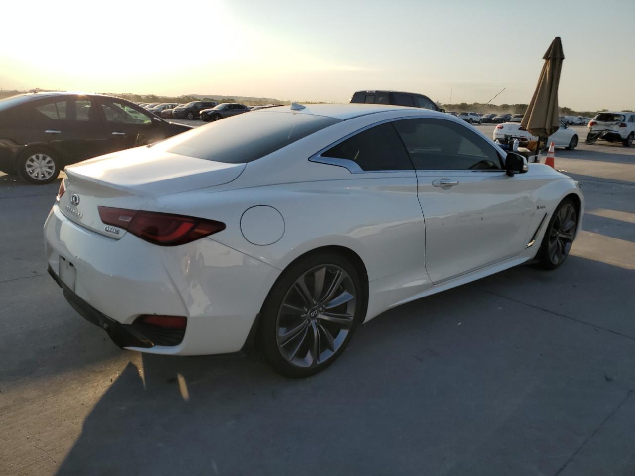 JN1FV7EK4JM530998 2018 Infiniti Q60 Red Sport 400