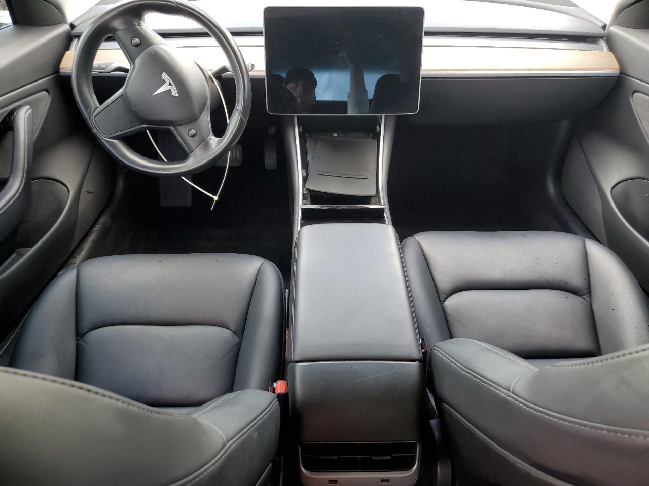 5YJ3E1EA1JF109141 2018 Tesla Model 3