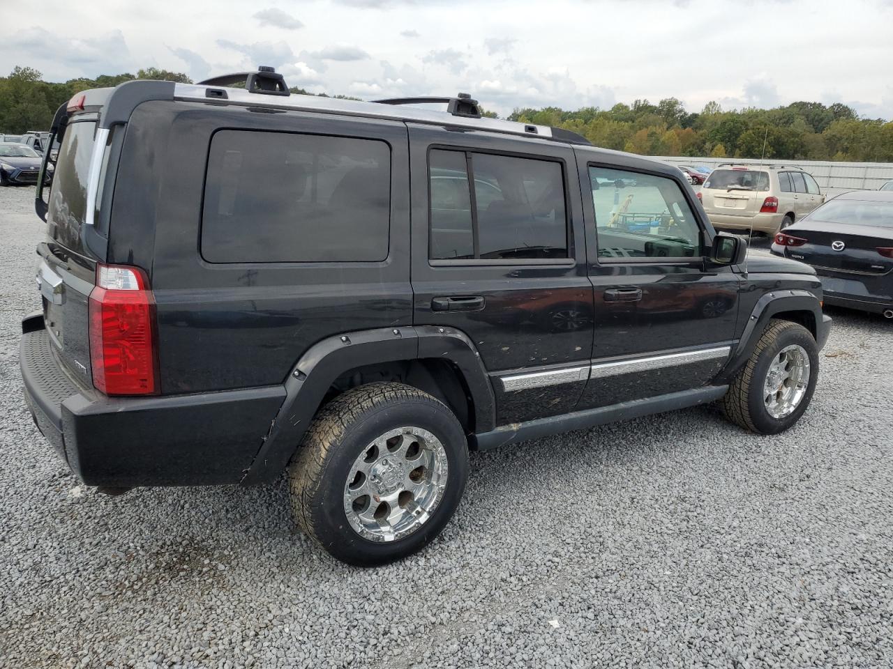 2008 Jeep Commander - Image 3