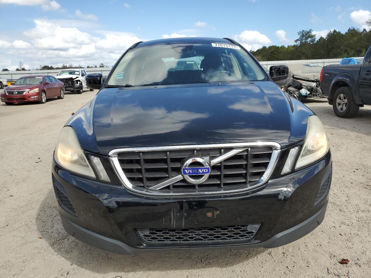 2018 Volvo XC60 - Image 5