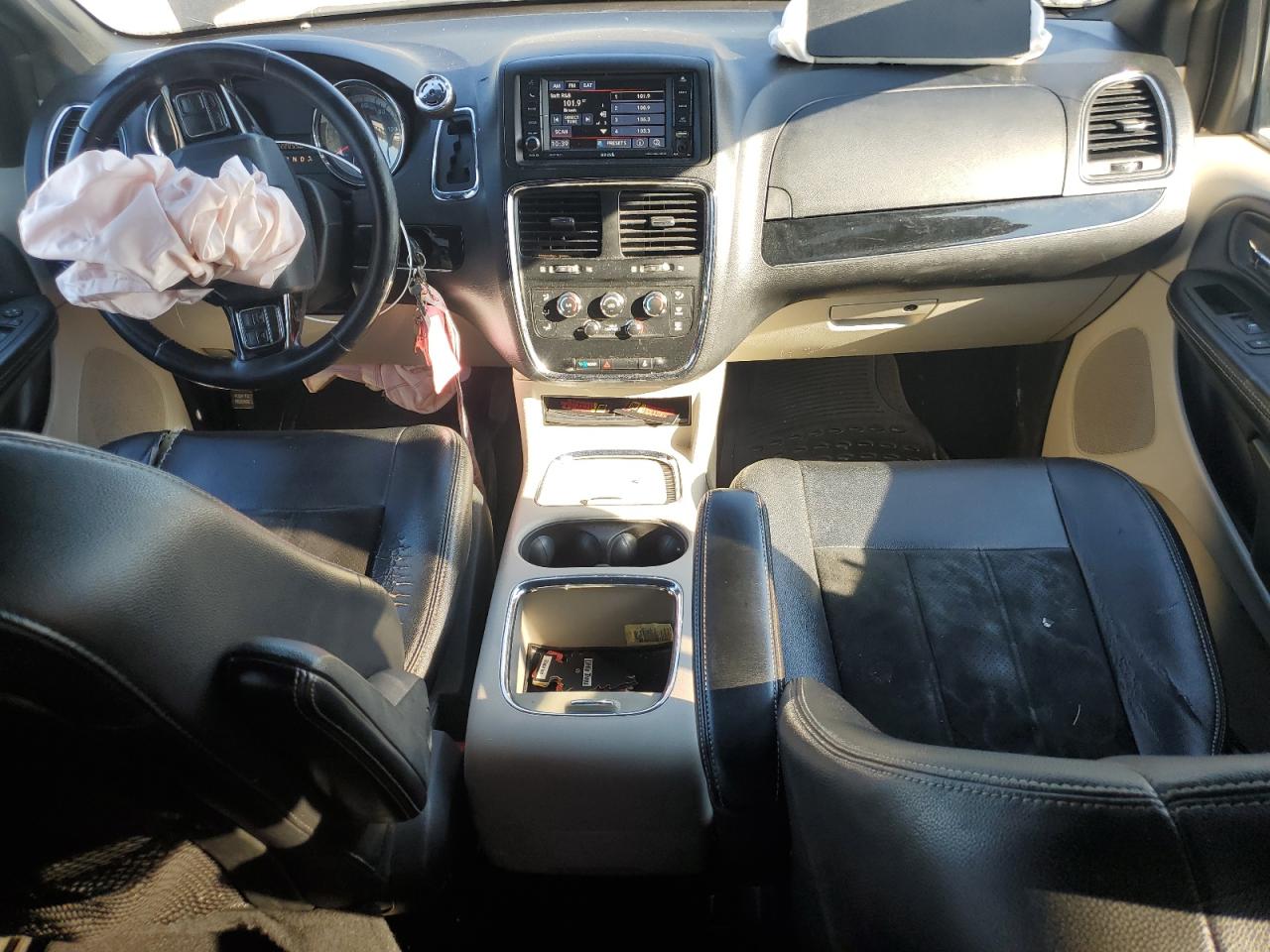 2017 Dodge Caravan - Image 8