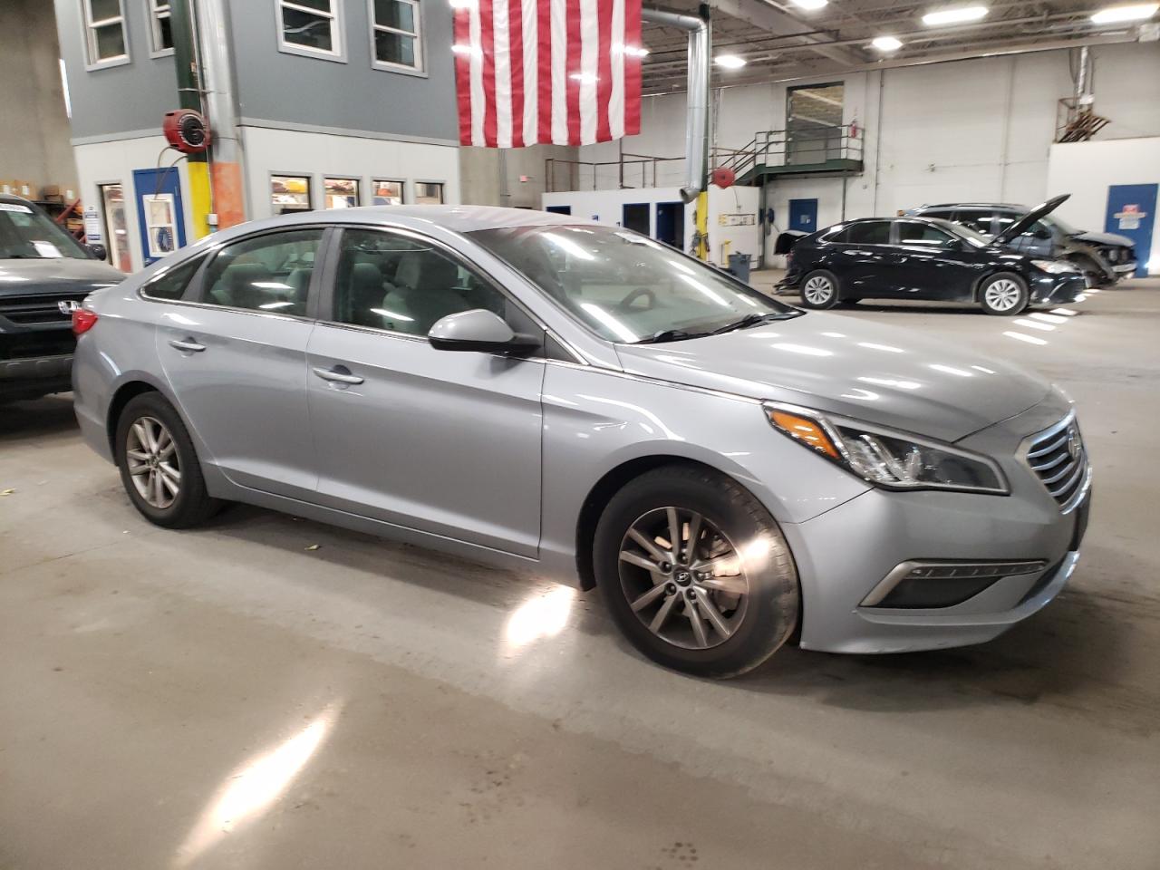 2015 Hyundai Sonata Se VIN: 5NPE24AF1FH005942 Lot: 76840934