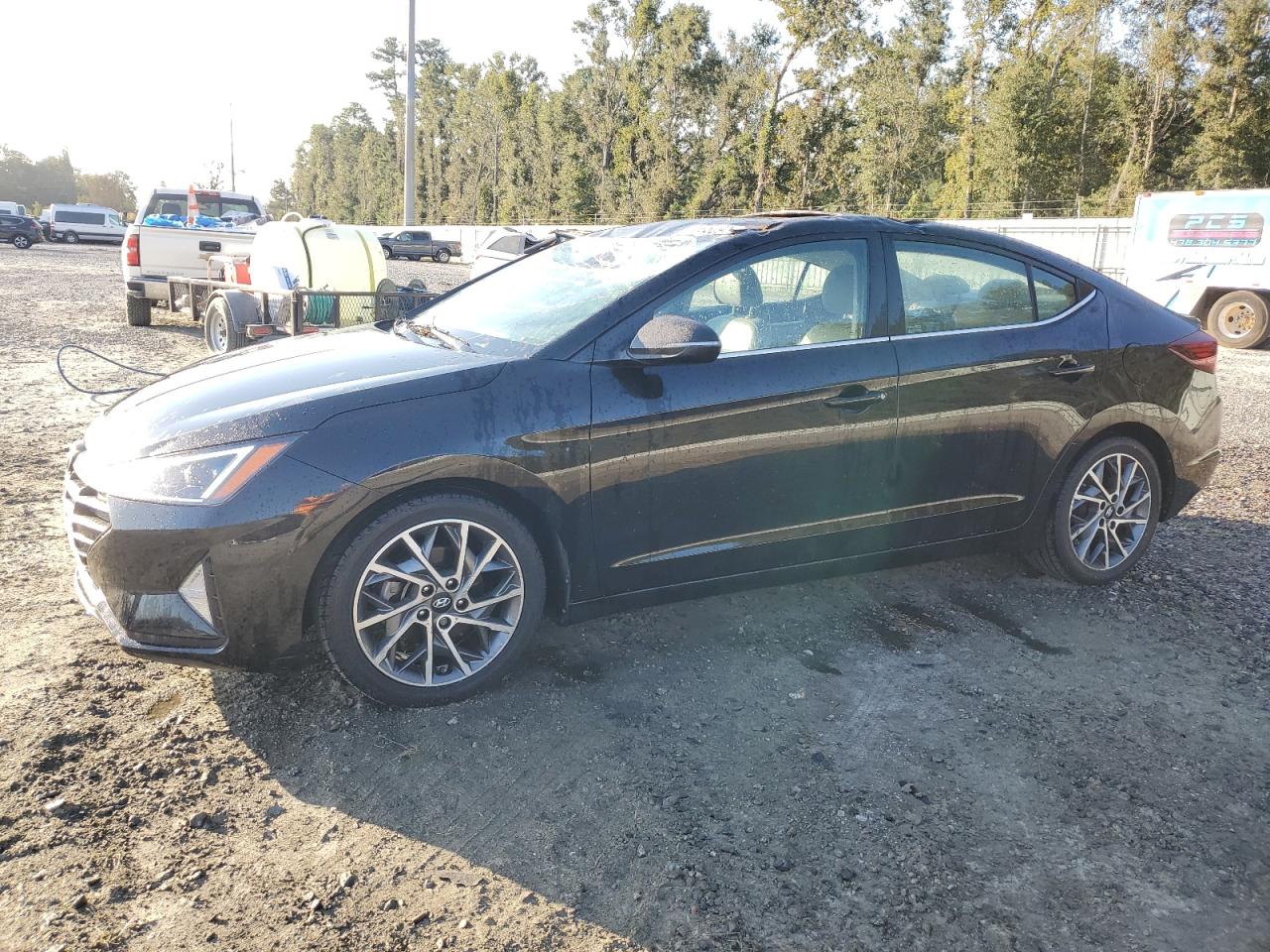 2020 Hyundai Elantra - Image 1