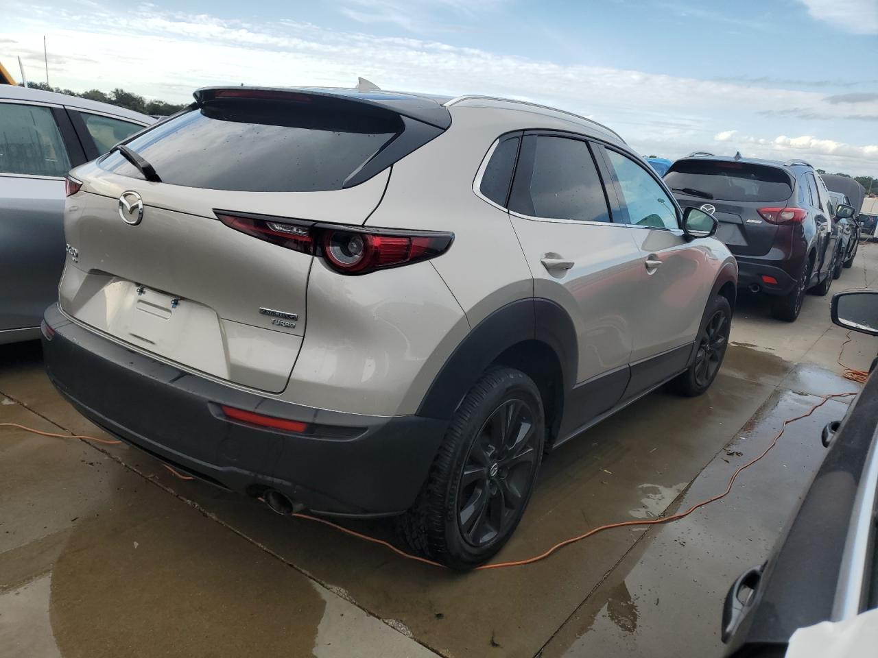 2022 Mazda CX-30 - Image 3