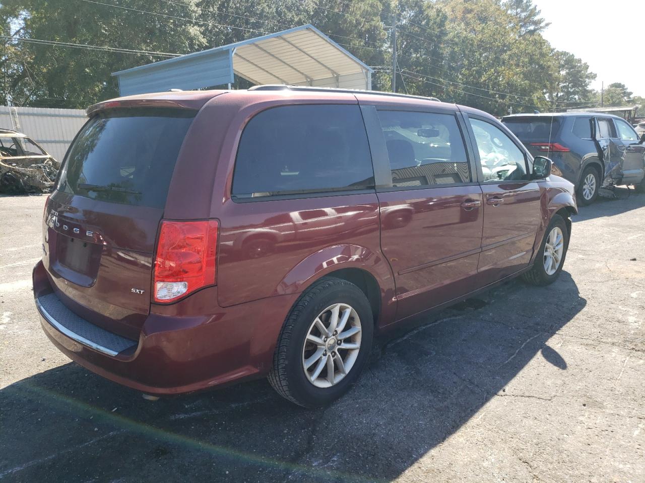 2016 Dodge Caravan - Image 3