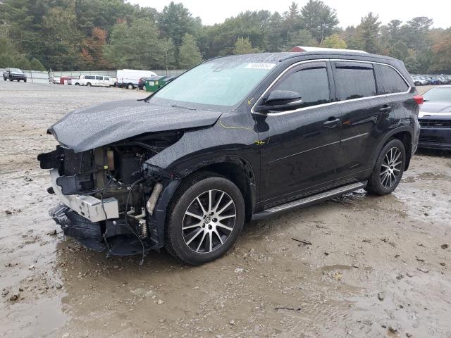 2017 Toyota Highlander Se