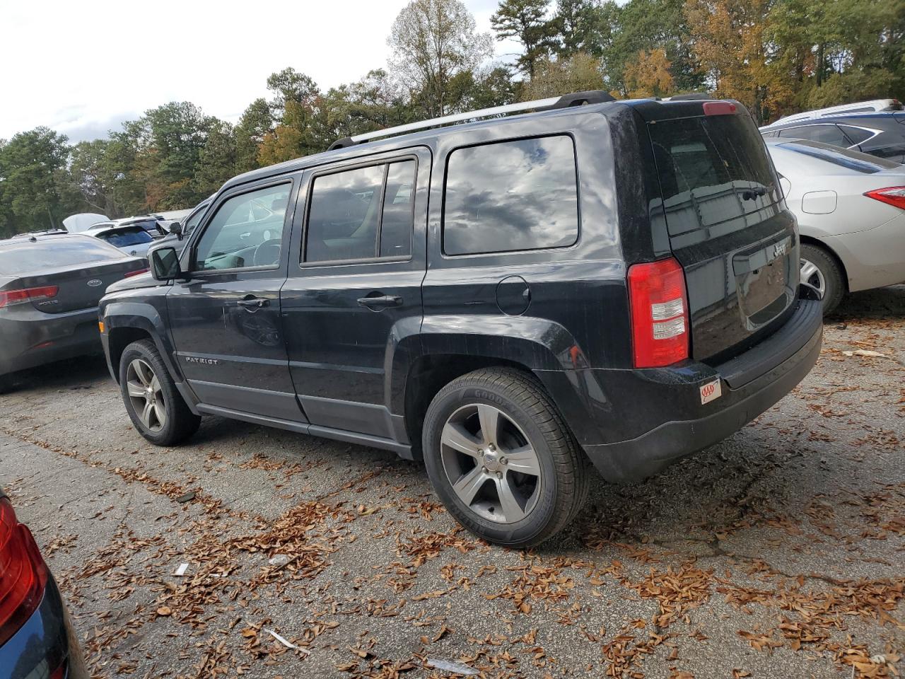 2016 Jeep Liberty (Patriot) - Image 2