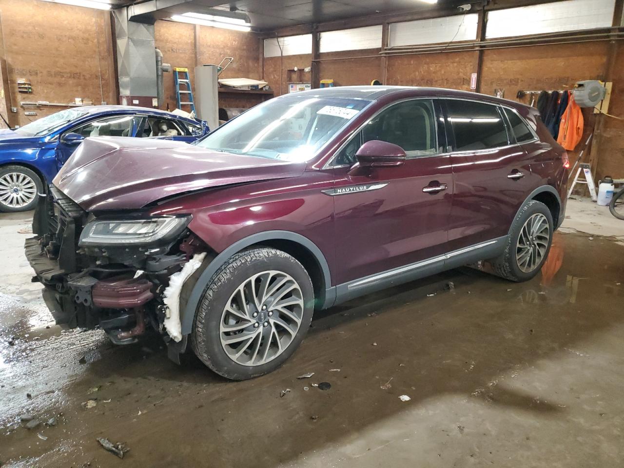 2020 Lincoln Nautilus - Image 1