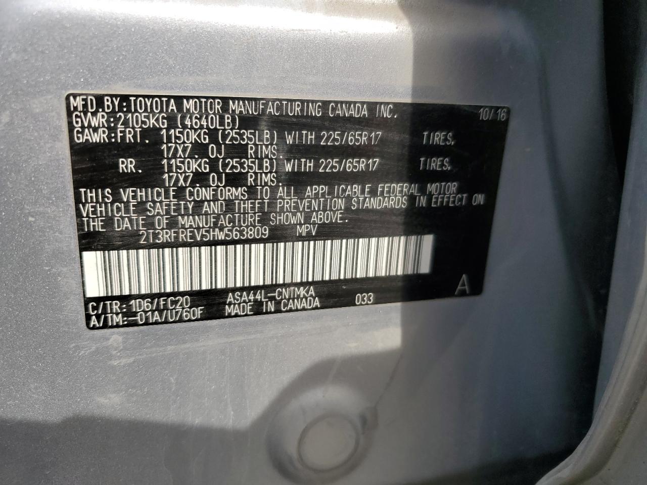 2T3RFREV5HW563809 2017 Toyota Rav4 Xle