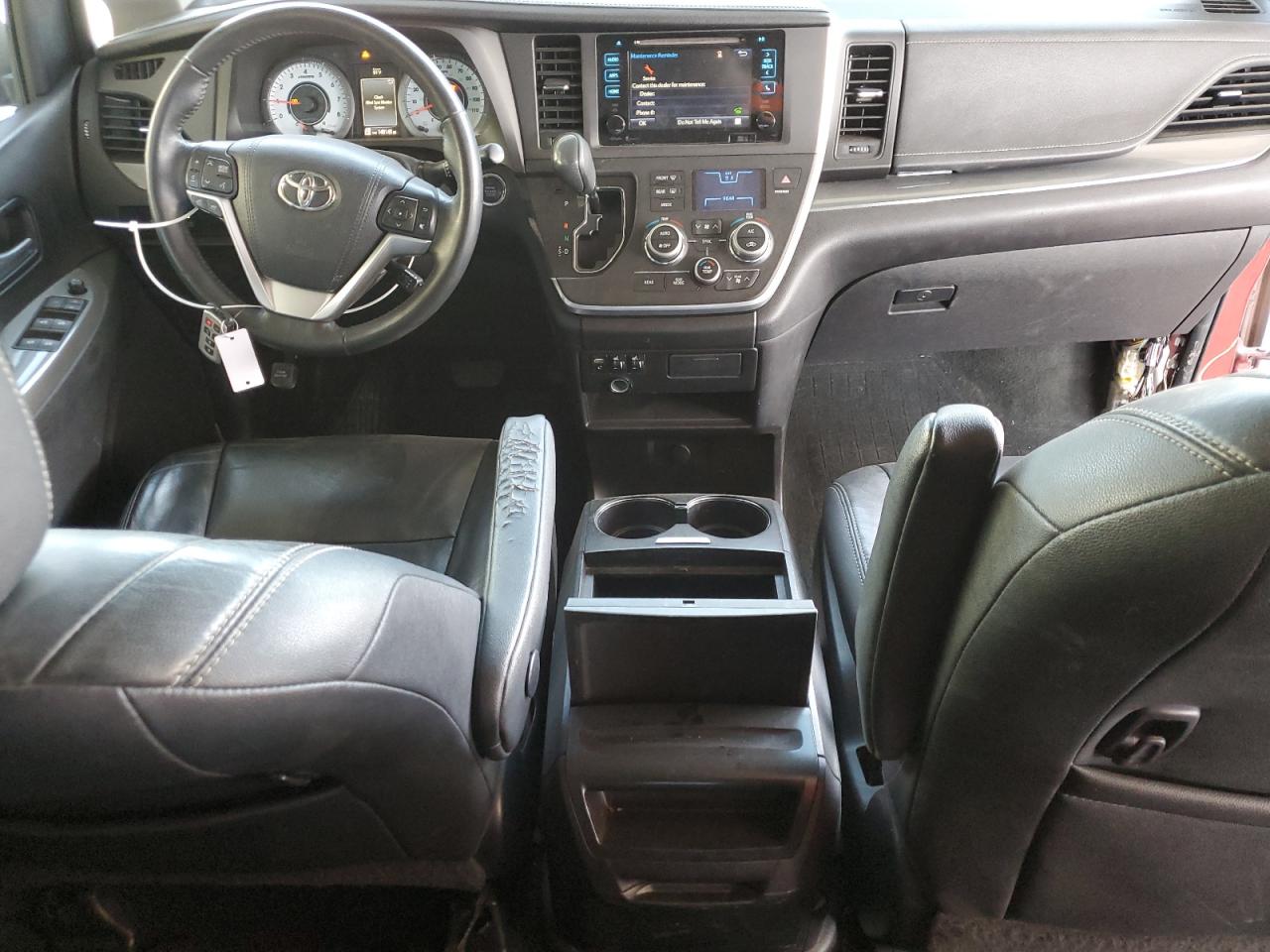 2015 Toyota Sienna - Image 8