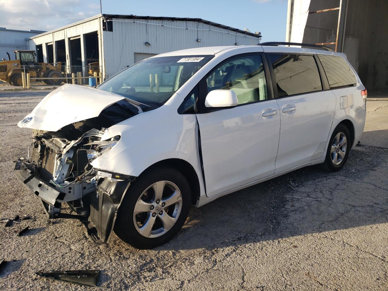 2013 Toyota Sienna - Image 1