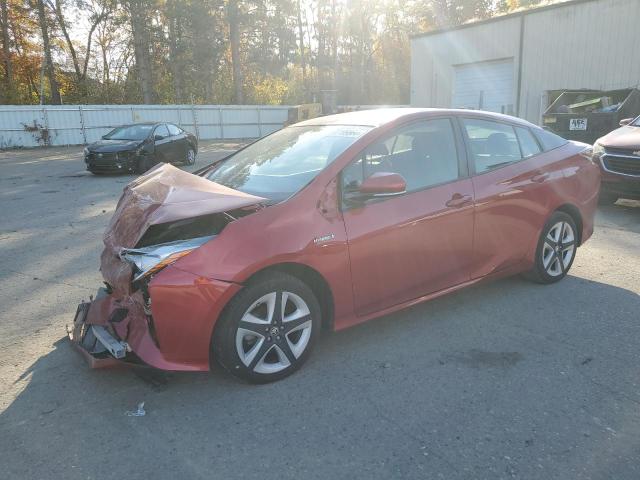  TOYOTA PRIUS 2016 Красный