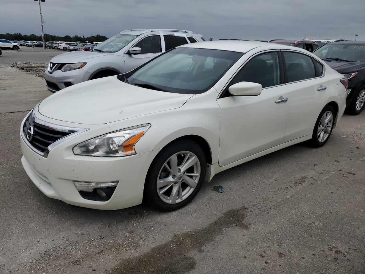 1N4AL3AP0FC277110 2015 NISSAN ALTIMA - Image 1