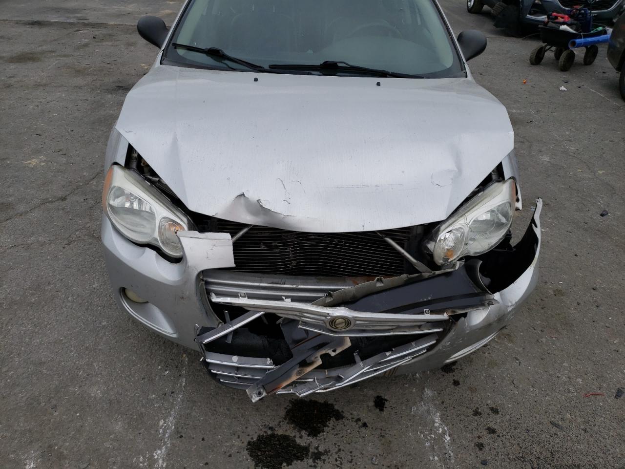 2006 Chrysler Sebring - Image 12